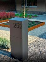 Staande Brievenbus voor Pakketten: Tijdelijke Actie Logixbox, Tuin en Terras, Brievenbussen, Ophalen of Verzenden, Nieuw, Staal