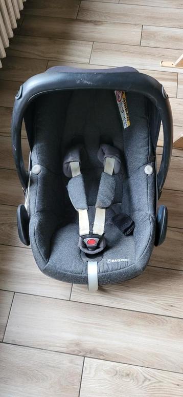 Maxi Cosi pebble beschikbaar voor biedingen