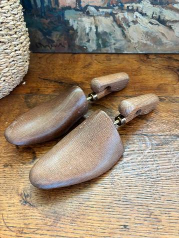Vintage Houten Schoenspanners beschikbaar voor biedingen