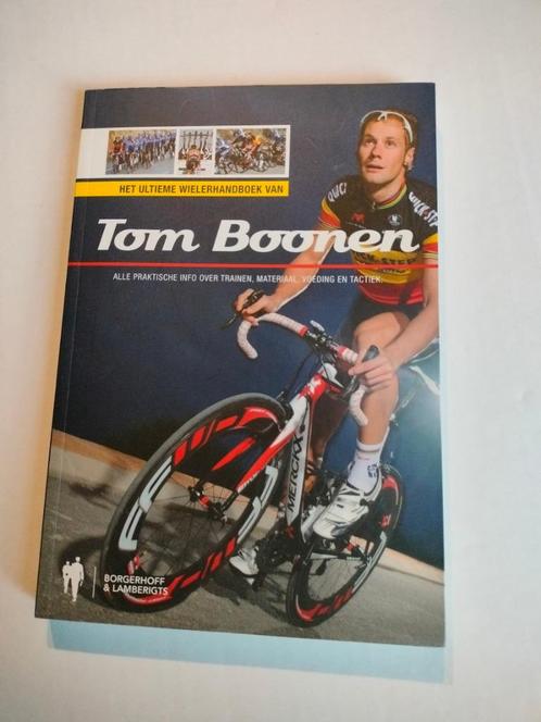 🚴 Tom Boonen Het ultieme wielerhandboek van Tom Boonen, Boeken, Sportboeken, Zo goed als nieuw, Ophalen of Verzenden