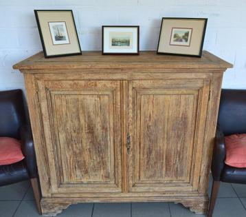 Om echt te zien : Super dressoir in massief pitchpin  beschikbaar voor biedingen