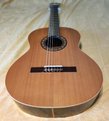 Almansa 401 klassieke gitaar en toebehoren beschikbaar voor biedingen