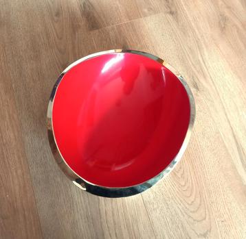 Metalen Buggati Fruitschaal  beschikbaar voor biedingen