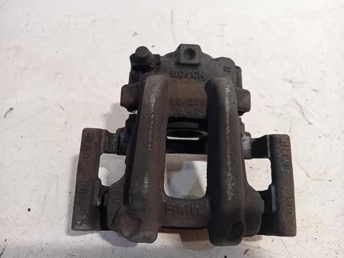 REMKLAUW RECHTS ACHTER BMW 3 serie (F30) (6850858), Auto-onderdelen, Remmen en Aandrijving, BMW, Gebruikt