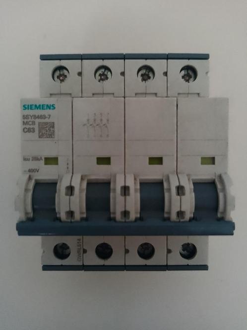 Siemens 5SY8463-7 Automaat C63 4-polig zekering, Doe-het-zelf en Bouw, Elektriciteit en Kabels, Zo goed als nieuw, Overige typen