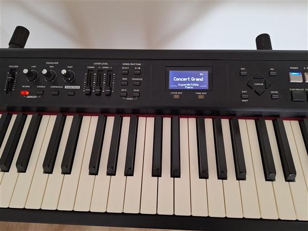 Roland RD-300 NX keyboard, Muziek en Instrumenten, Synthesizers, Zo goed als nieuw, Roland, Ophalen