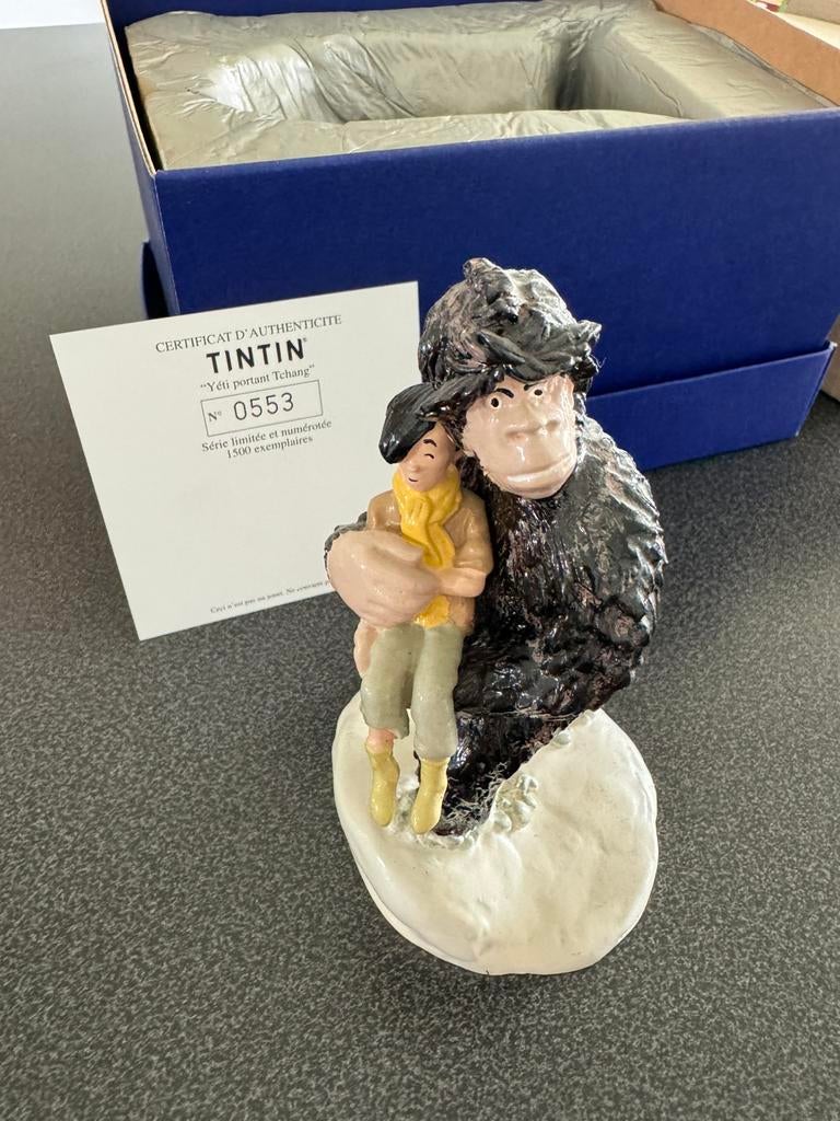 PIXI Yéti portant Tchang, Collections, Statues & Figurines, Comme neuf, Enlèvement