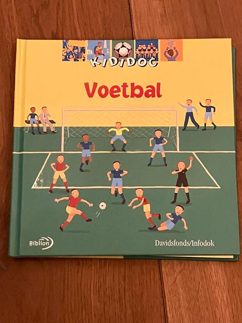 Kididoc - Voetbal, Livres, Livres pour enfants | 4 ans et plus, Utilisé, Fiction général, Garçon ou Fille, Enlèvement ou Envoi