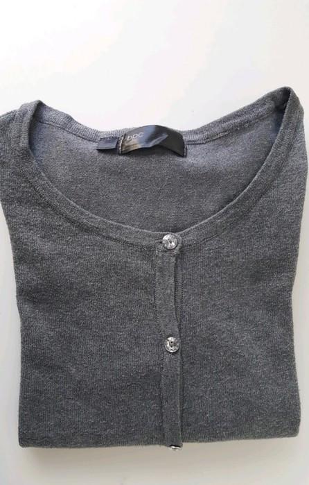 Bpc collection : grijs vest cardigan mooie knoopjes , mt M, Kleding | Dames, Truien en Vesten, Zo goed als nieuw, Maat 38/40 (M)