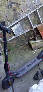 scooter, Fietsen en Brommers, Ophalen, Zo goed als nieuw, Elektrische step (E-scooter), Ducati