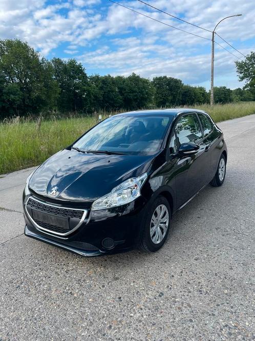 PEUGEOT 208 1.2 BENZINE 2015 DIRECT BESCHIKBAAR, Auto's, Peugeot, Bedrijf, ABS, Achteruitrijcamera, Airbags, Airconditioning, Apple Carplay