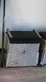 Visbak met leuningen