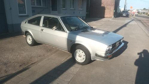 alfasud sprint 1300 te koop, Auto's, Oldtimers, Particulier, Te koop, Alfa Romeo, Benzine, Coupé, 3 deurs, Handgeschakeld, Zilver of Grijs