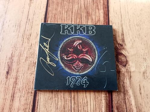 Kiss Bruce kulick CD KKB 1974 Signed + black guitar pick, Cd's en Dvd's, Cd's | Hardrock en Metal, Zo goed als nieuw, Ophalen