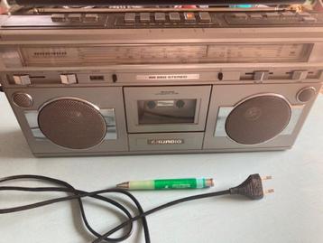 radio cassettespeler  grundig   RR650