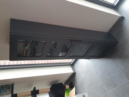 Vitrine BRIMNES, Huis en Inrichting, Kasten | Vitrinekasten, Zo goed als nieuw, Glas, Ophalen