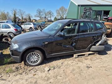 Scherm links-voor van een BMW X3 (475-9) beschikbaar voor biedingen