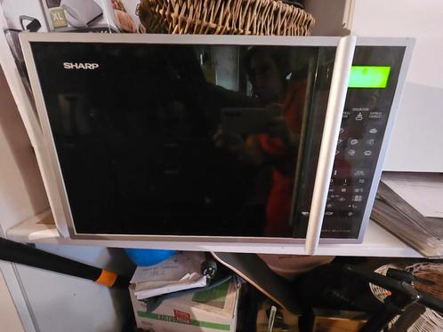 Sharp combi microgolfoven 40l, Elektronische apparatuur, Microgolfovens, Gebruikt, Microgolfoven, Oven, Ophalen