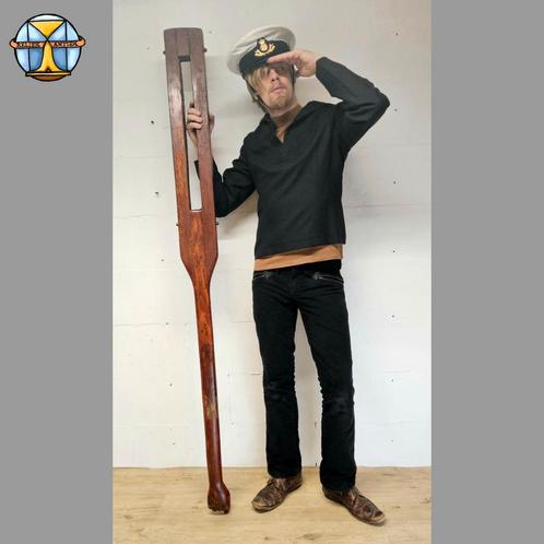Unieke grote antieke houten helmstok hand / vuist (Letter B), Watersport en Boten, Overige Watersport en Boten, Zo goed als nieuw