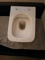 Wit hang toilet., Doe-het-zelf en Bouw, Sanitair, Ophalen, Zo goed als nieuw, Toilet