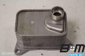 Motoroliekoeler VW Golf 7 06L117021C beschikbaar voor biedingen