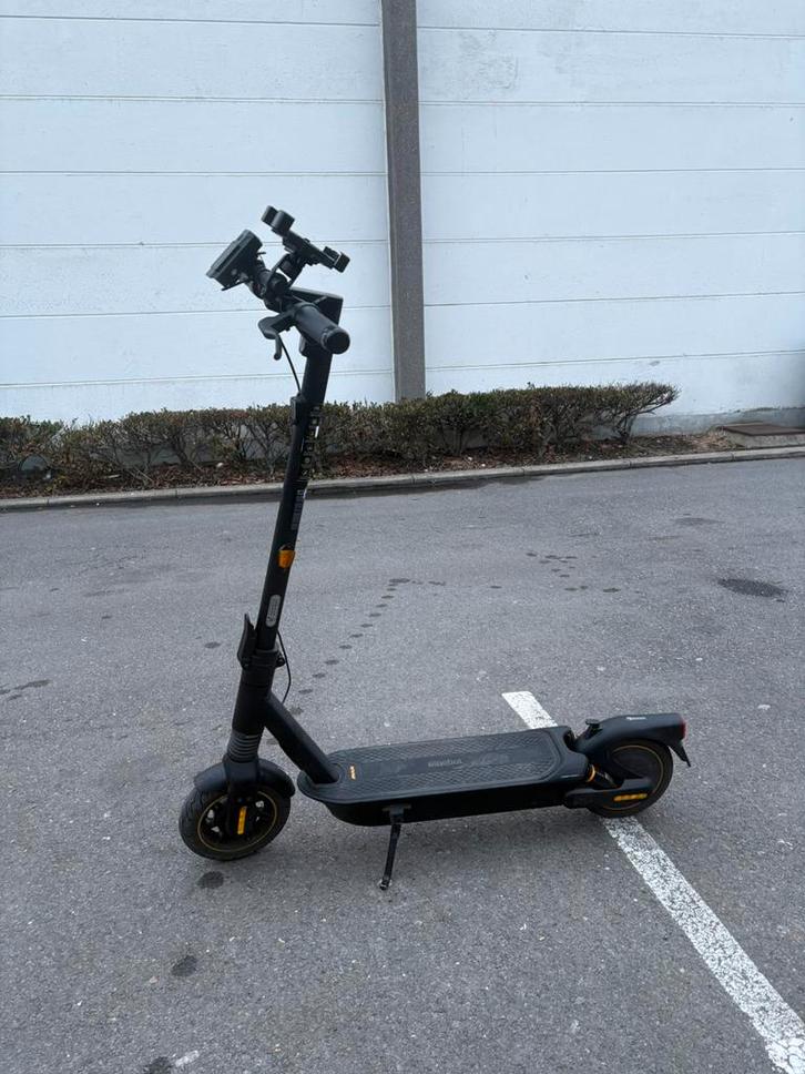 Ninebot G2 Max In Perfect Staat, Fietsen en Brommers, Steps, Zo goed als nieuw, Ophalen