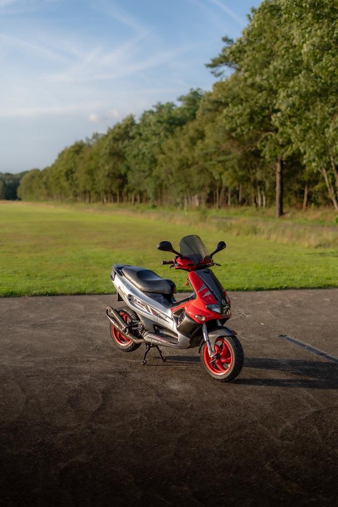 Gilara Runner 70 cc Classe B, Vélos & Vélomoteurs, Scooters | Yamaha, Utilisé, Autres modèles, Classe B (45 km/h), Deux-temps