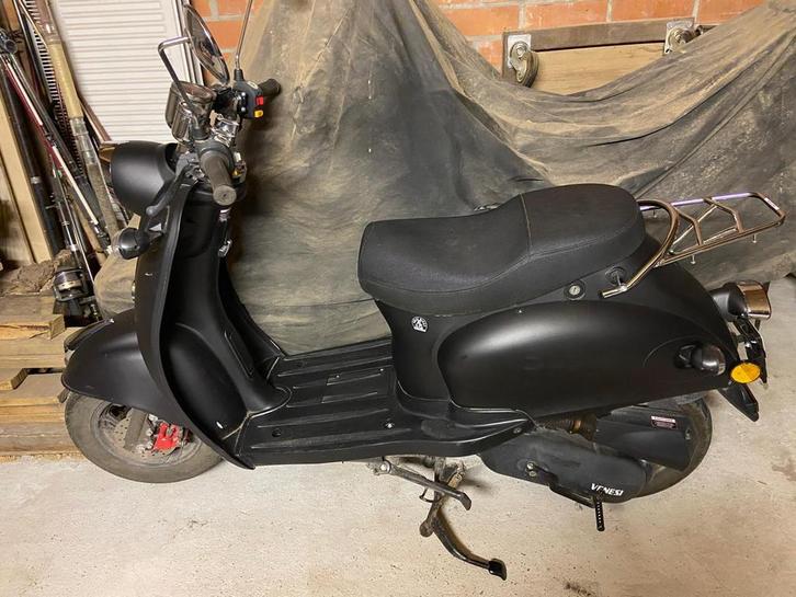 Scooter B-klasse, Vélos & Vélomoteurs, Scooters | Marques Autre, Utilisé, Classe B (45 km/h), Essence, Enlèvement