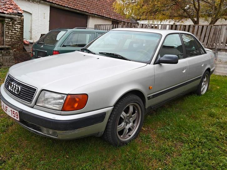 Audi 100 2.4D limited edition, zeer goede staat., Auto's, Audi, Particulier, Diesel, Handgeschakeld, Ophalen