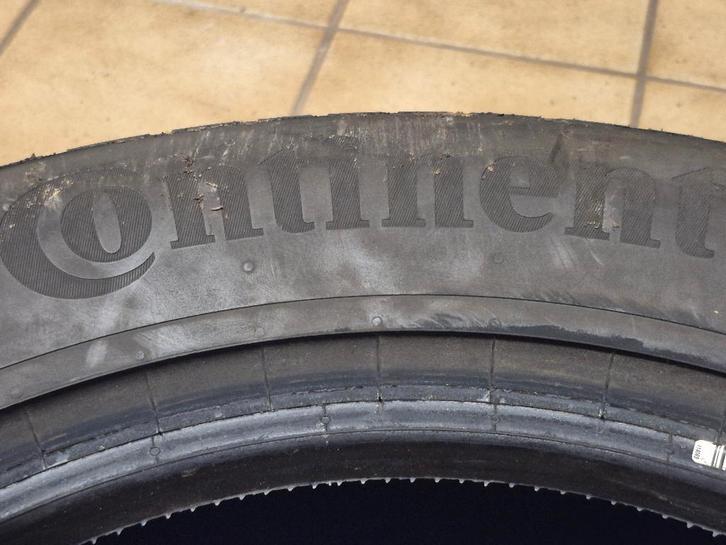 4 CONTINENTAL winterbanden  235/60 R 18 VOLVO XC60, Auto-onderdelen, Banden en Velgen, Band(en), Winterbanden, 18 inch, 235 mm