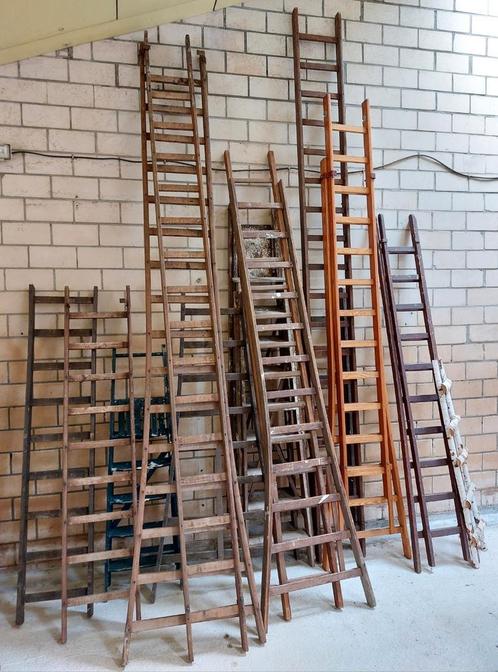 Vintage Houten ladders  - 3 euro per sport, Doe-het-zelf en Bouw, Ladders en Trappen, Zo goed als nieuw, Ladder, Ophalen