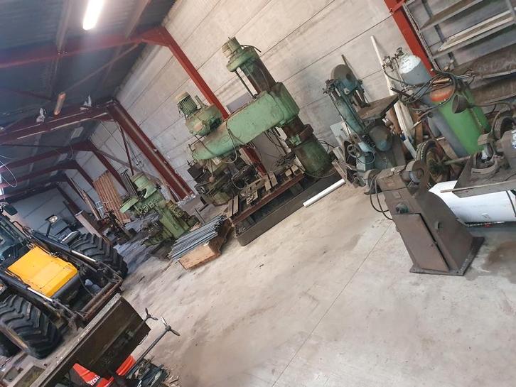 Slijpmachine, insteekdraaibank, lasapparaat, Zakelijke goederen, Bedrijfs Onroerend goed