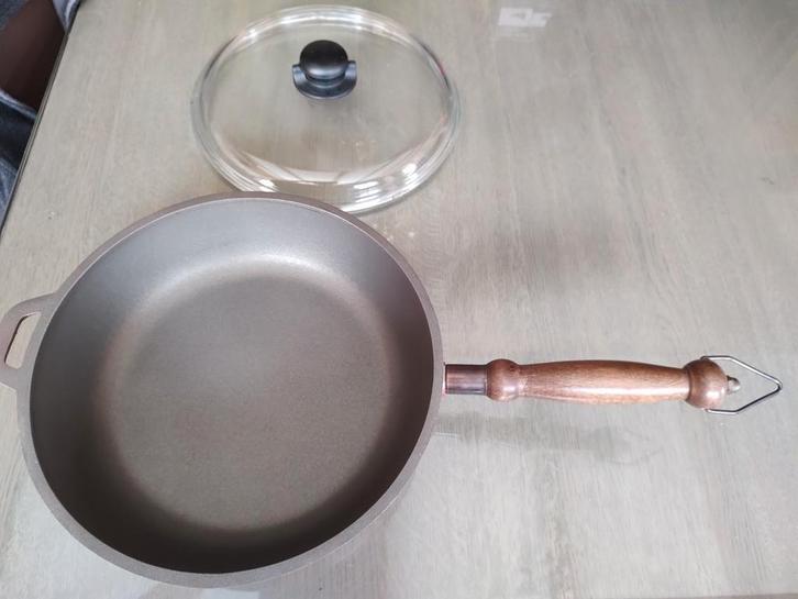 Ghiotta pan., Huis en Inrichting, Keuken | Potten en Pannen, Nieuw, Ophalen of Verzenden