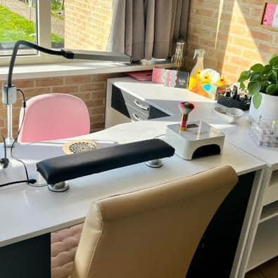 Nagel bureau, Huis en Inrichting, Bureaus, Gebruikt, Bureau, Elektrisch, Met wielen, Ophalen