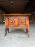 Antieke eikenhouten bijzetkast, Antiek en Kunst, Ophalen
