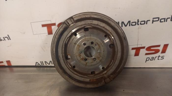 Volant moteur d'un Audi A1, Autos : Pièces & Accessoires, Moteurs & Accessoires, Audi, Utilisé, 3 mois de garantie, Enlèvement ou Envoi