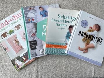 Pakket 4 boeken baby’s/kinderen beschikbaar voor biedingen