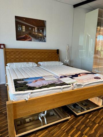 Cadre de lit en chêne massif 1,80x2 m beschikbaar voor biedingen