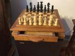 Klein massief houten schaakspel met Regency schaakstukken., Hobby en Vrije tijd, Gezelschapsspellen | Bordspellen, Ophalen of Verzenden