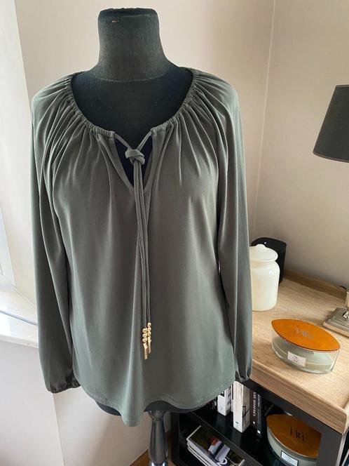 Michael Kors khakigroene los vallende blouse - M (38/40), Kleding | Dames, Blouses en Tunieken, Zo goed als nieuw, Maat 38/40 (M)