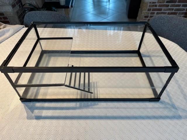 Aquarium / terrarium (pour tortues), Animaux & Accessoires, Poissons | Aquariums & Accessoires, Utilisé, Aquarium vide, Enlèvement