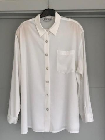 Witte dames blouse lange mouw / maat 52 beschikbaar voor biedingen
