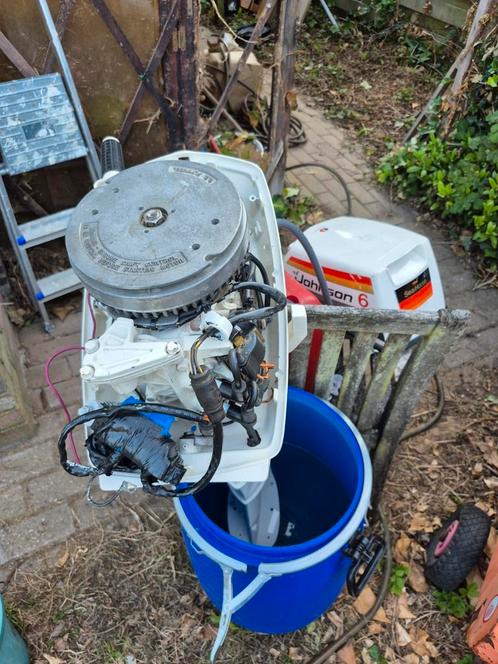 OPKNAPPER Johnson 6pk 2takt buitenboordmotor START NIET, Watersport en Boten, Buiten- en Binnenboordmotoren, Gebruikt, Benzine
