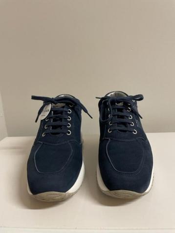 Hogan sneakers Interactive blauw daim beschikbaar voor biedingen