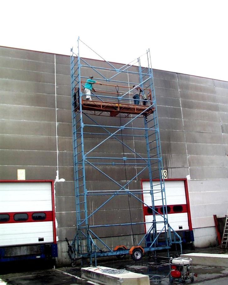 à vendre échaffaudage électrique sur remorque, Bricolage & Construction, Échafaudages, Utilisé, Échafaudage fixe ou roulant, Enlèvement