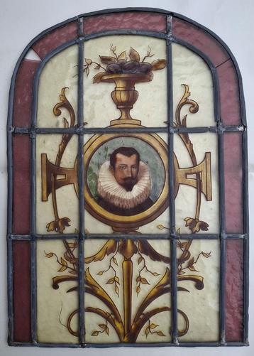 4 gebrandschilderde glas-in-loodramen in art-nouveau stijl beschikbaar voor biedingen