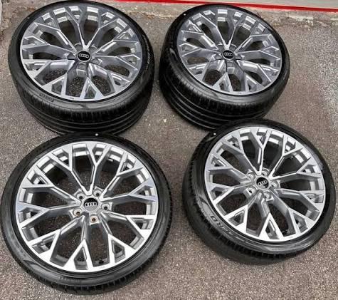 Audi Rs3 velgen performance met zomerbanden 19inch, Auto-onderdelen, Banden en Velgen, Banden en Velgen, Zomerbanden, Ophalen