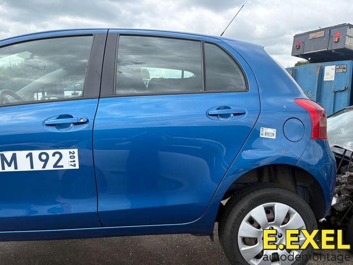 Deur links achter Toyota Yaris 2 (P9) 8T0 2005-2013, Auto-onderdelen, Carrosserie, Deur, Toyota, Achter, Links, Gebruikt, Herkomst onderdeel bekend