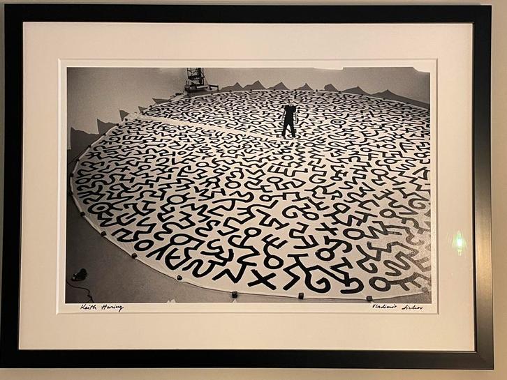 Keith Haring, 1987 by Vladimir Sichov (1945) in frame signed, Antiek en Kunst, Kunst | Tekeningen en Fotografie, Ophalen