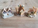 Miniatuur Cottages - 3 stuks, Fantasy, Ophalen of Verzenden, Zo goed als nieuw